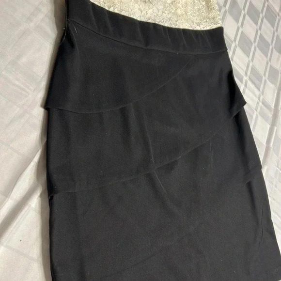 Dress NWT Black & White ,lace ,beads ,back zipper, Layered look ,event, classic - Picture 12 of 16